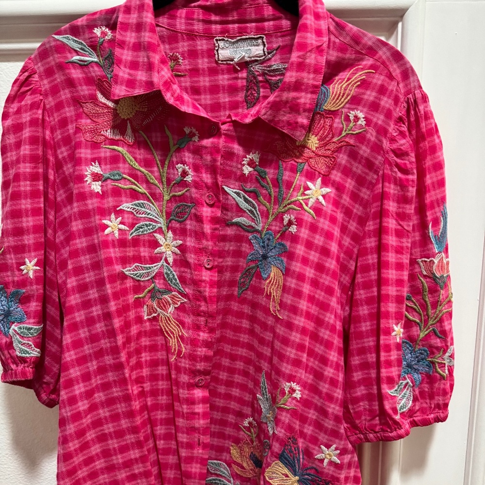 Johnny Was hot pink blouse with embroidery